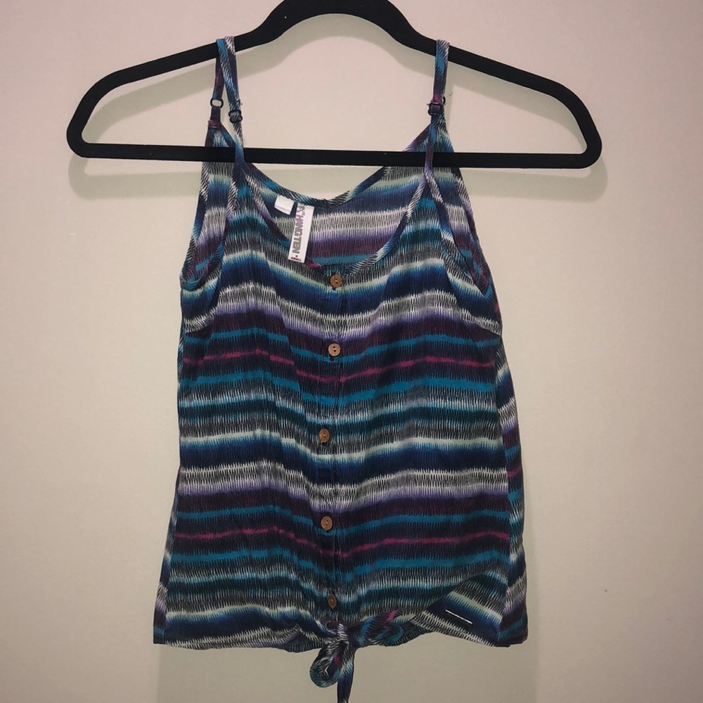 Hang Ten Top